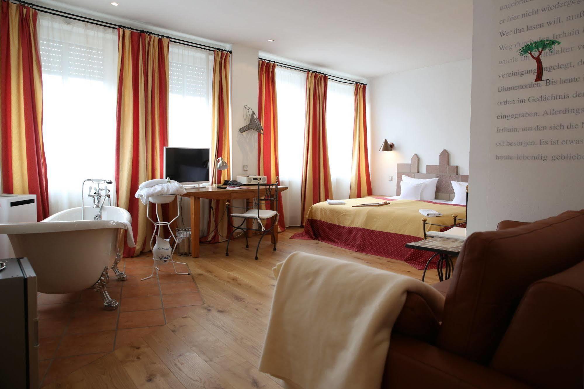 Hotel Drei Raben Nürnberg Kültér fotó